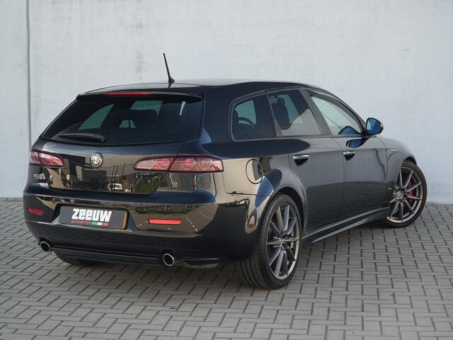 Alfa Romeo 159 Sportwagon 1.750 TBI Turbo 200 PK TI | Leder | Bose | Xenon | Cruise | 19