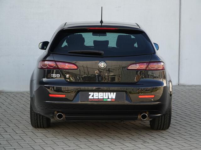 Alfa Romeo 159 Sportwagon 1.750 TBI Turbo 200 PK TI | Leder | Bose | Xenon | Cruise | 19