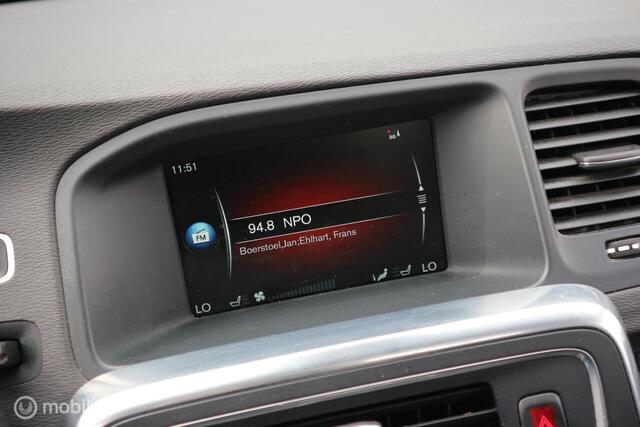 Volvo V60 2.4 D6 AWD Plug-In Hybrid Summum XENON/LEDER/2XPDC