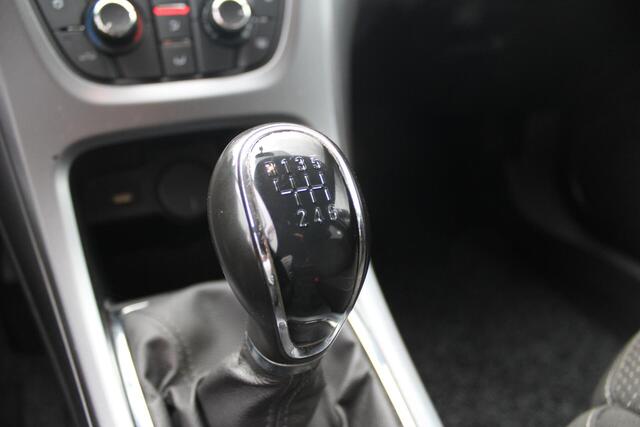 Opel Astra 1.4 Turbo Edition+