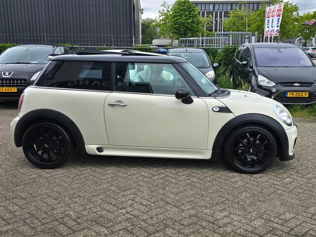 Mini Cooper 3-Deurs 1.6 WORKS BODYKIT|AIRCO|CRUISE|PANODAK