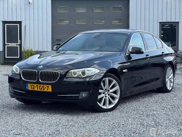 BMW 5-Serie 523i High Executive softclose piano stoelverwarming