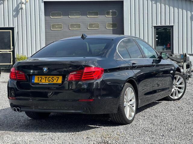 BMW 5-Serie 523i High Executive softclose piano stoelverwarming