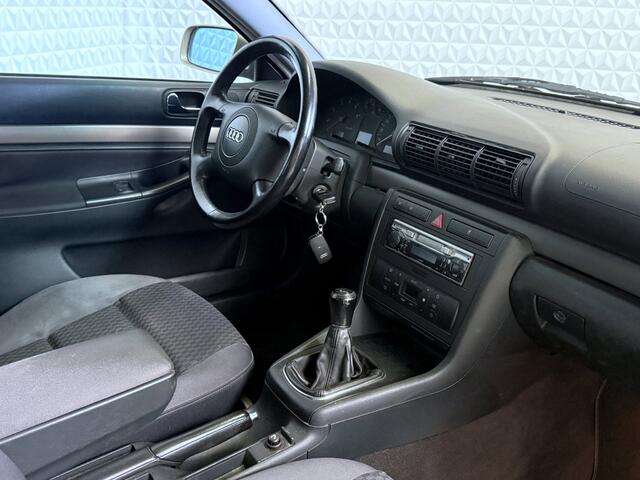 Audi A4 Limousine 1.6 Advance voor de liefhebber? 172.000km 2001