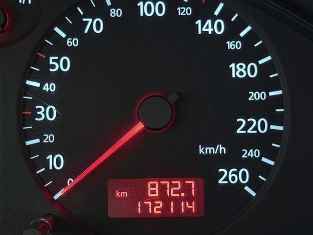 Audi A4 Limousine 1.6 Advance voor de liefhebber? 172.000km 2001