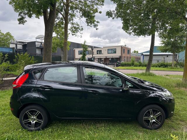 Ford Fiesta 1.25 Limited Airco NW DISTRIBUTIE