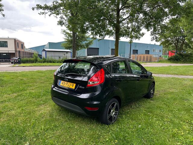 Ford Fiesta 1.25 Limited Airco NW DISTRIBUTIE