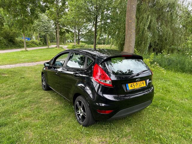 Ford Fiesta 1.25 Limited Airco NW DISTRIBUTIE