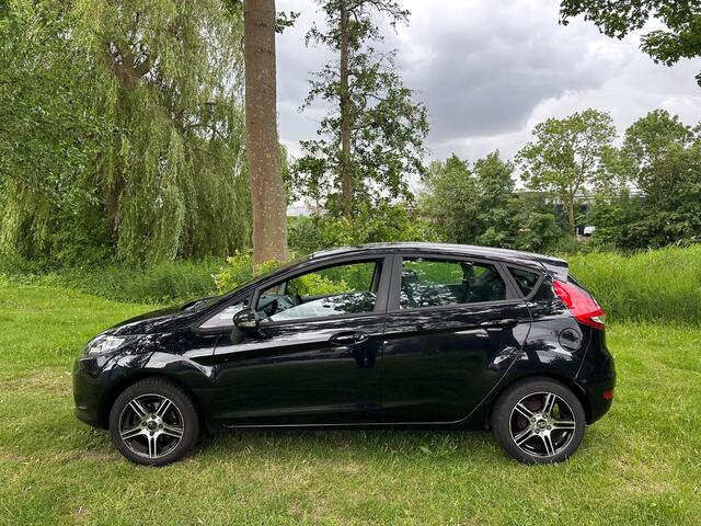 Ford Fiesta 1.25 Limited Airco NW DISTRIBUTIE