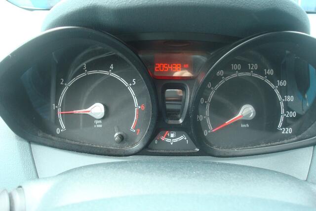Ford Fiesta 1.25 Limited, Airco, trekhaak, zeer nette auto