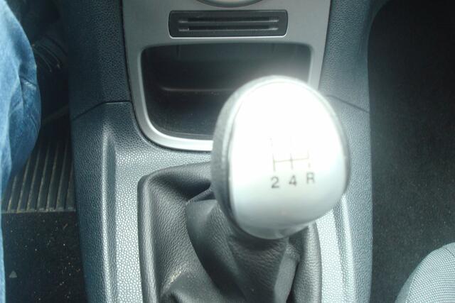 Ford Fiesta 1.25 Limited, Airco, trekhaak, zeer nette auto
