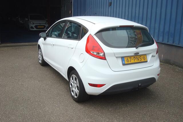 Ford Fiesta 1.25 Limited, Airco, trekhaak, zeer nette auto