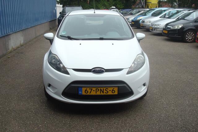 Ford Fiesta 1.25 Limited, Airco, trekhaak, zeer nette auto