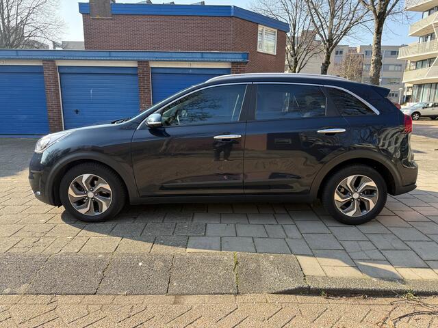 KIA Niro 1.6 GDi Hybrid First Edition NAP Cruise