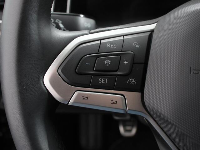 Volkswagen Polo 1.0 TSI Move Navigatie App Connect / Android Auto / Apple Carplay Climate Control Parkeer sensoren Lichtmetalen Velgen Dab Digitale Cockpit