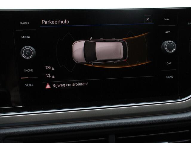 Volkswagen Polo 1.0 TSI Move Navigatie App Connect / Android Auto / Apple Carplay Climate Control Parkeer sensoren Lichtmetalen Velgen Dab Digitale Cockpit