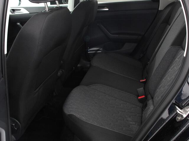 Volkswagen Polo 1.0 TSI Move Navigatie App Connect / Android Auto / Apple Carplay Climate Control Parkeer sensoren Lichtmetalen Velgen Dab Digitale Cockpit
