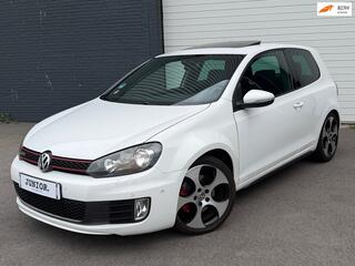 Volkswagen Golf VI