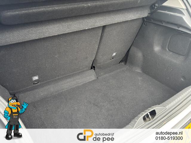 Citroen C3 1.2 PureTech Shine GARANTIE/AUTOMAAT/NW. DISTRI/CARPLAY/CLIMA/CRUISE/PDC V+A/CAMERA rijklaarprijs