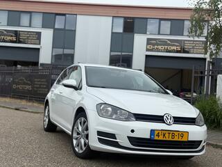 Volkswagen Golf VII