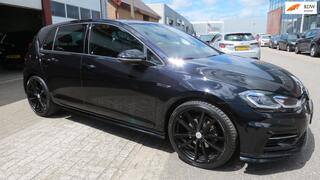 Volkswagen Golf VII