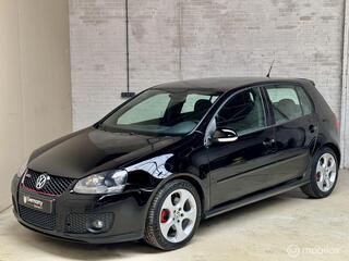 Volkswagen Golf V
