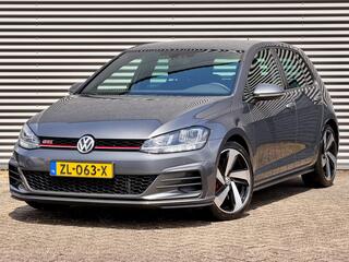 Volkswagen Golf VII