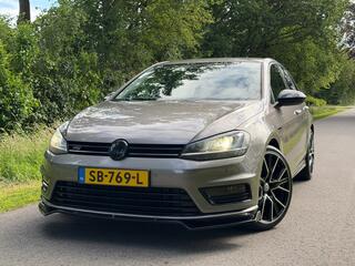 Volkswagen Golf VII