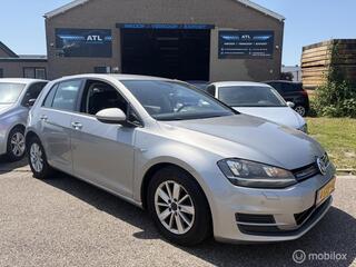 Volkswagen Golf VII