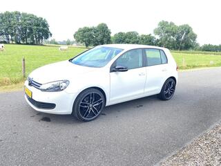 Volkswagen Golf VI