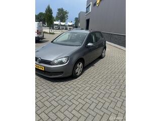 Volkswagen Golf VI