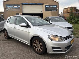 Volkswagen Golf VII