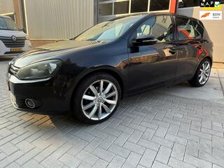 Volkswagen Golf VII