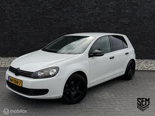 Volkswagen Golf VII