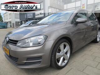 Volkswagen Golf VII