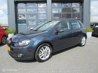 Volkswagen Golf VI
