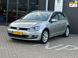Volkswagen Golf VII
