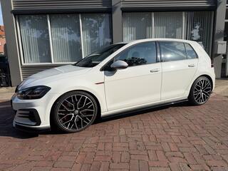 Volkswagen Golf VII