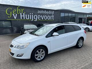 Opel Astra Sports Tourer (2010 - 2016)