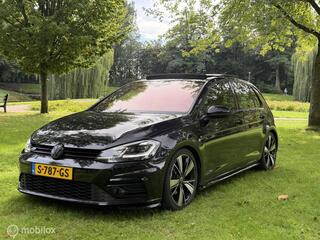 Volkswagen Golf VII