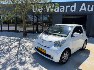 Toyota iQ