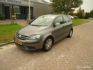 Volkswagen Golf V