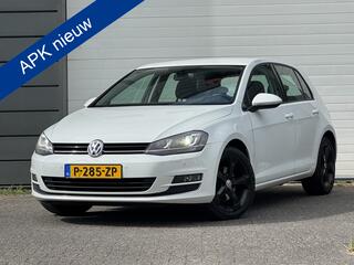 Volkswagen Golf VII