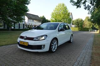Volkswagen Golf VI