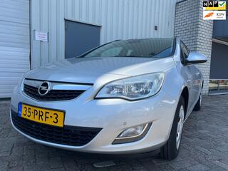 Opel Astra Sports Tourer (2010 - 2016)