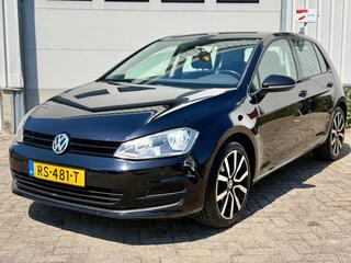 Volkswagen Golf VII