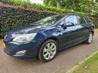 Opel Astra Sports Tourer (2010 - 2016)