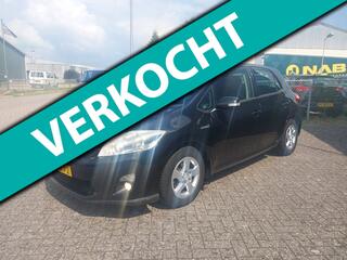 Toyota Auris (2006 - 2012)