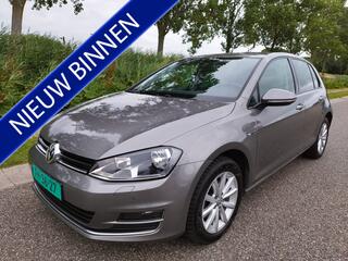 Volkswagen Golf VII