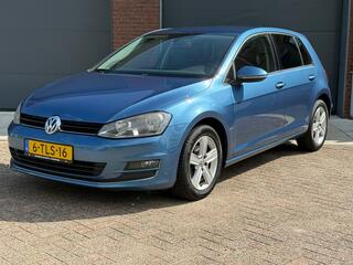 Volkswagen Golf VII